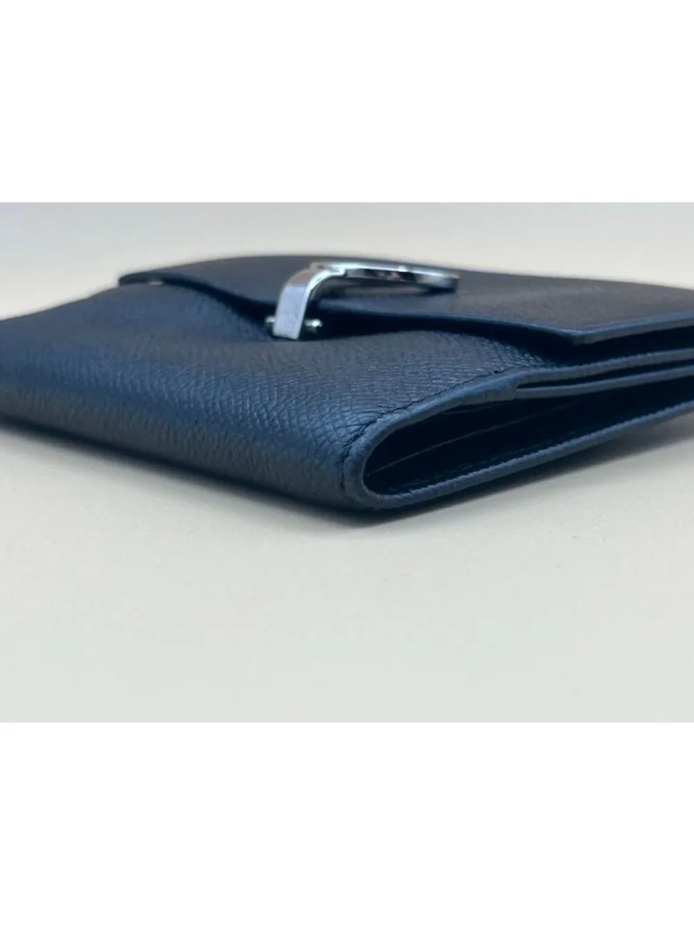 BVLGARI BVLGARI Black Grained Leather Compact Bifold Wallet Silver Ring Clasp